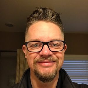 Meet your Posher, Les